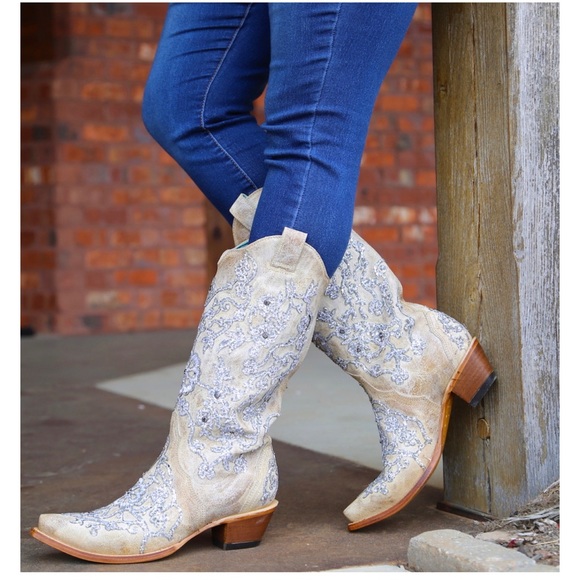 🤍NIB Corral Bone Overlay & Embroidery Floral Boots🤍 - Picture 16 of 17